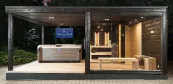 Venkovní sauna a vířivka